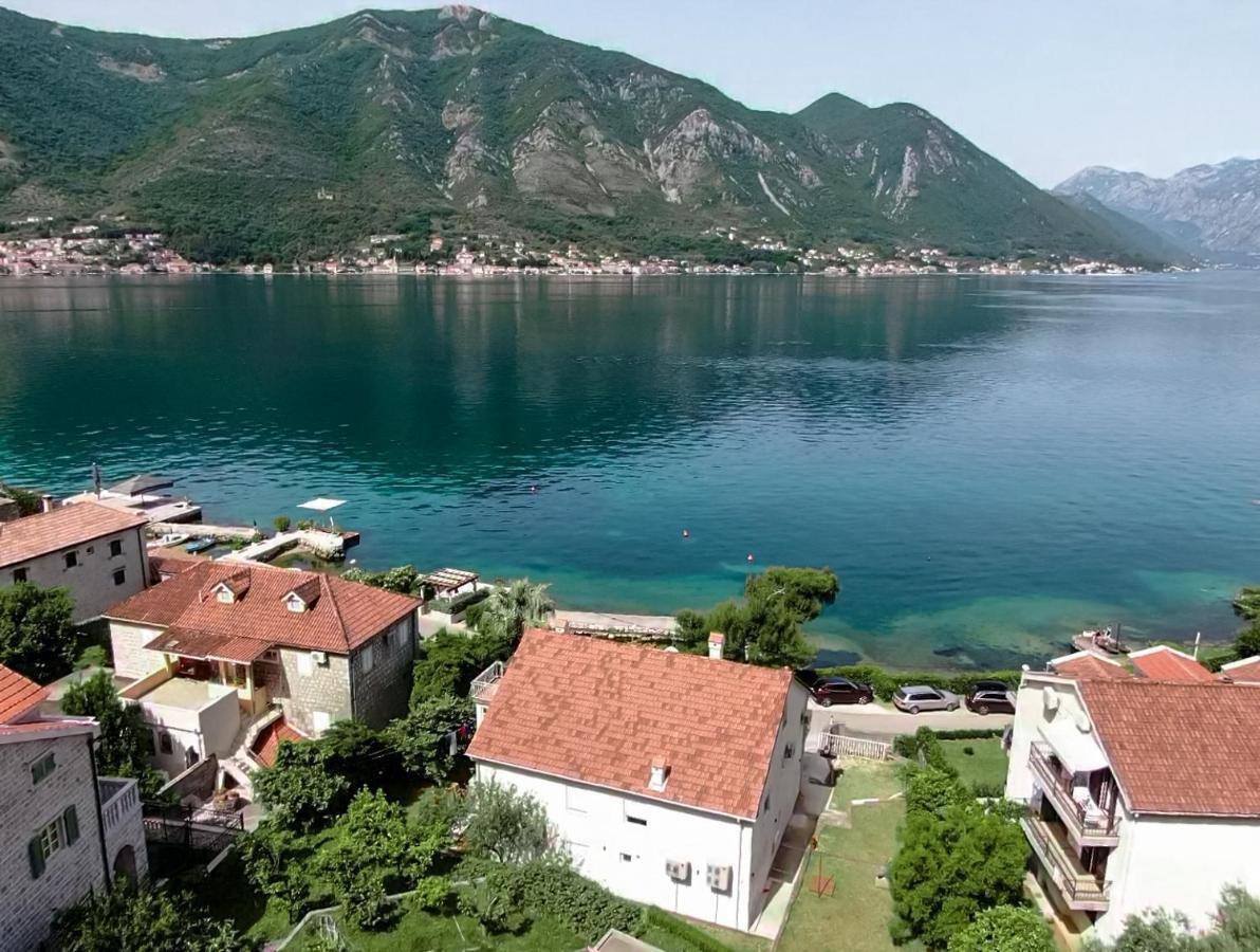 Waterfront Apartment Petrovina Kotor Dış mekan fotoğraf