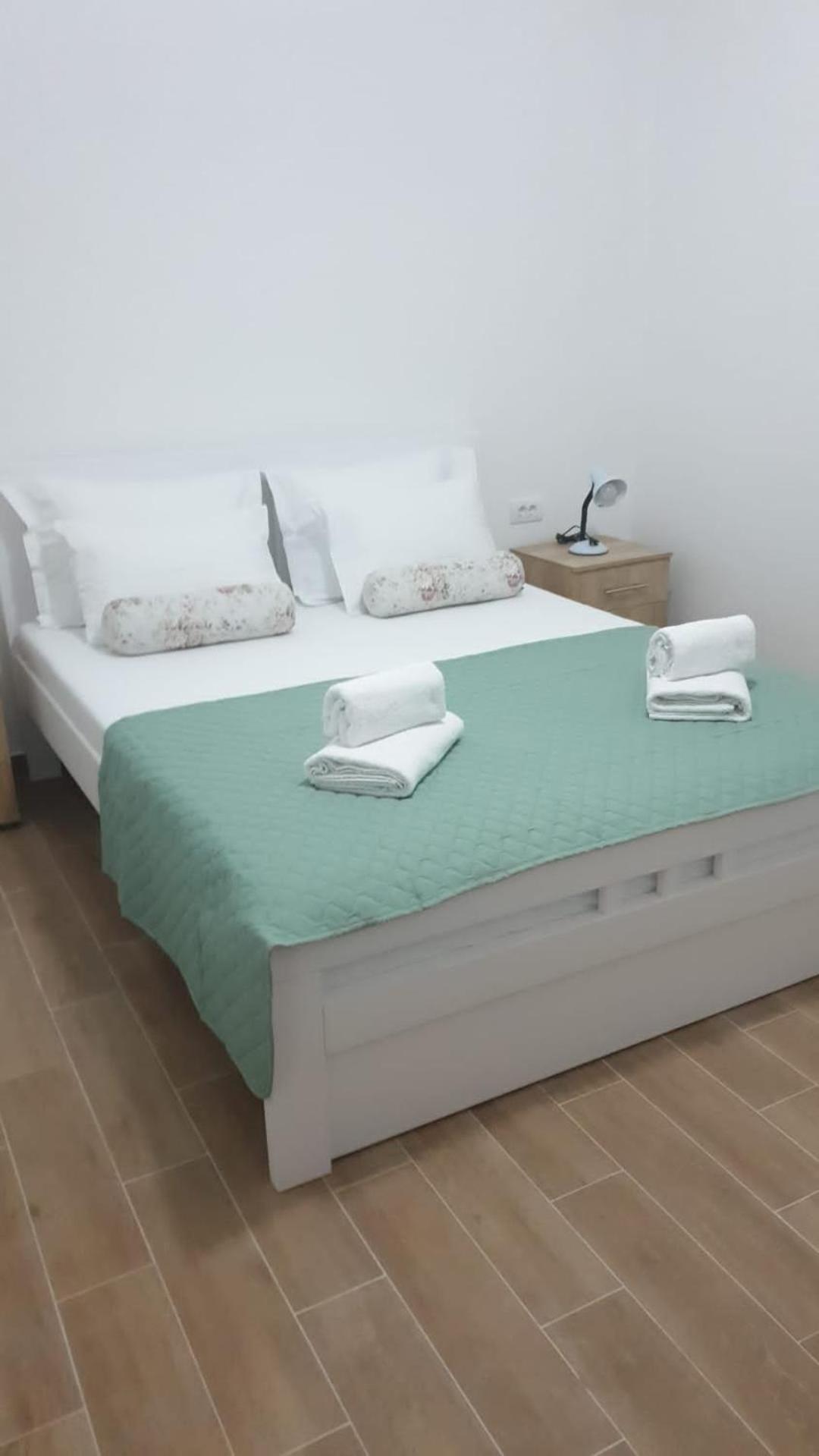 Waterfront Apartment Petrovina Kotor Dış mekan fotoğraf